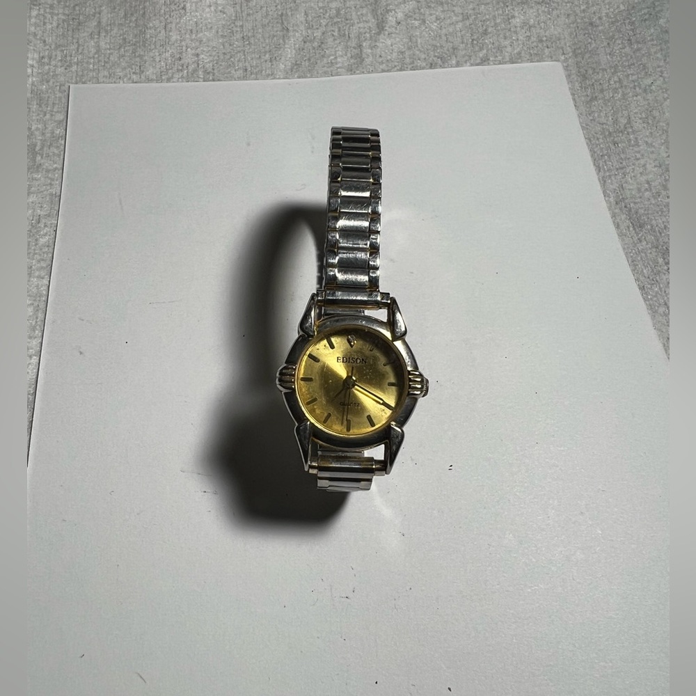 Vintage Edison Quartz Thailand Movmnt Stretch Band Wrist Watch